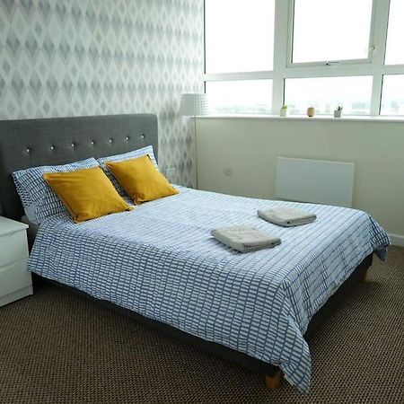 1 Bedroom City Centre Apartment Бирмингам Екстериор снимка
